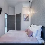 Extra Central&NEW Studio